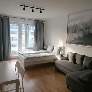 Brand New #71 With Free Secure Parking In The Center Apartmán