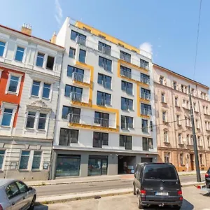 Brand New Two #23 With Free Parking In The Center Apartmán